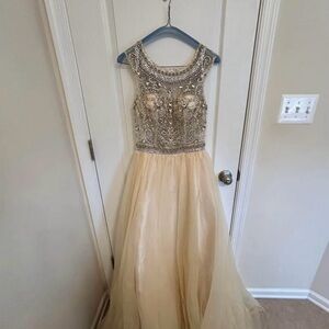 Elegant Beaded Gown with Cream Tulle Skirt